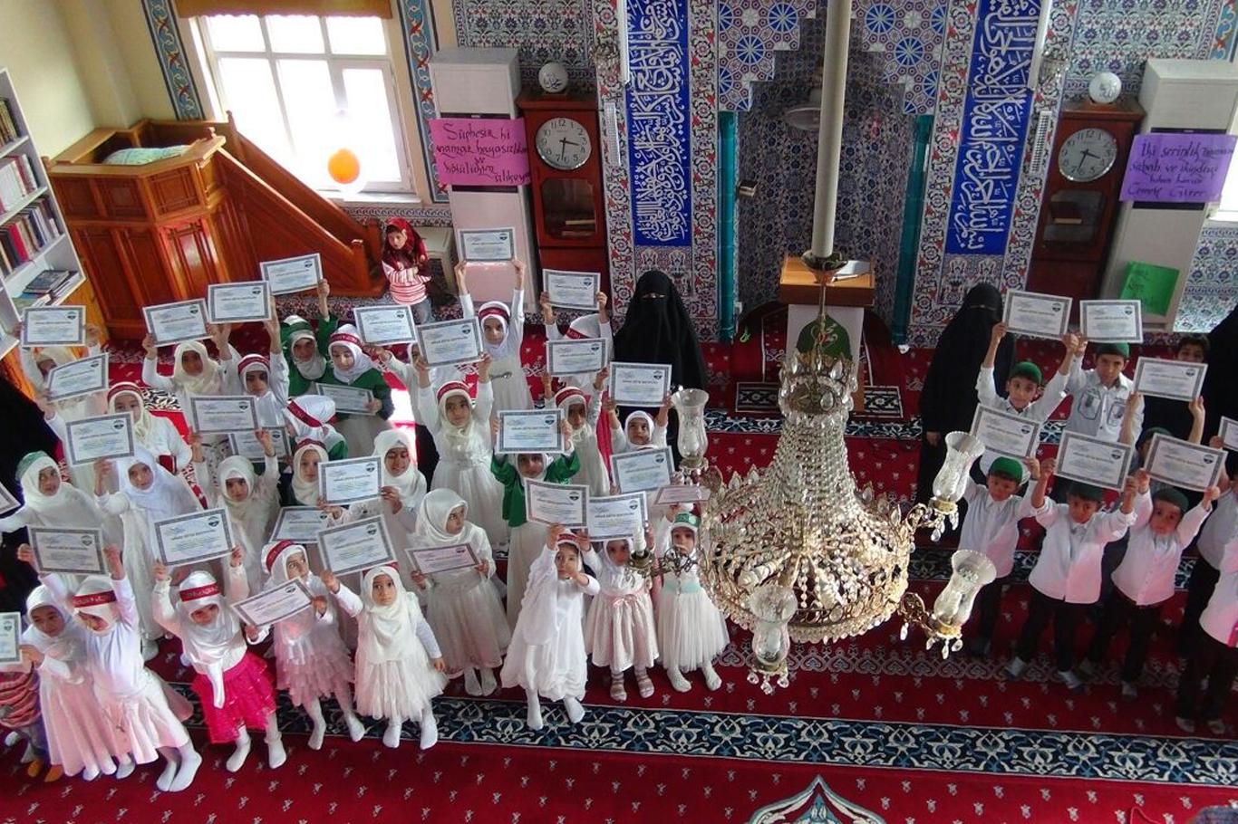 “Çocuklara vasiyetimiz namaz olmalı” “Çocuklara vasiyetimiz namaz olmalı”